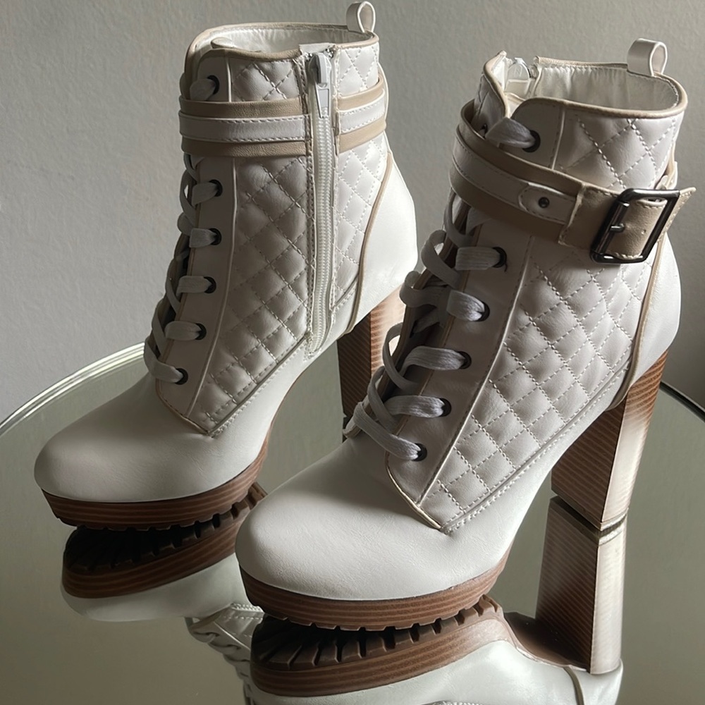White/Cream booties